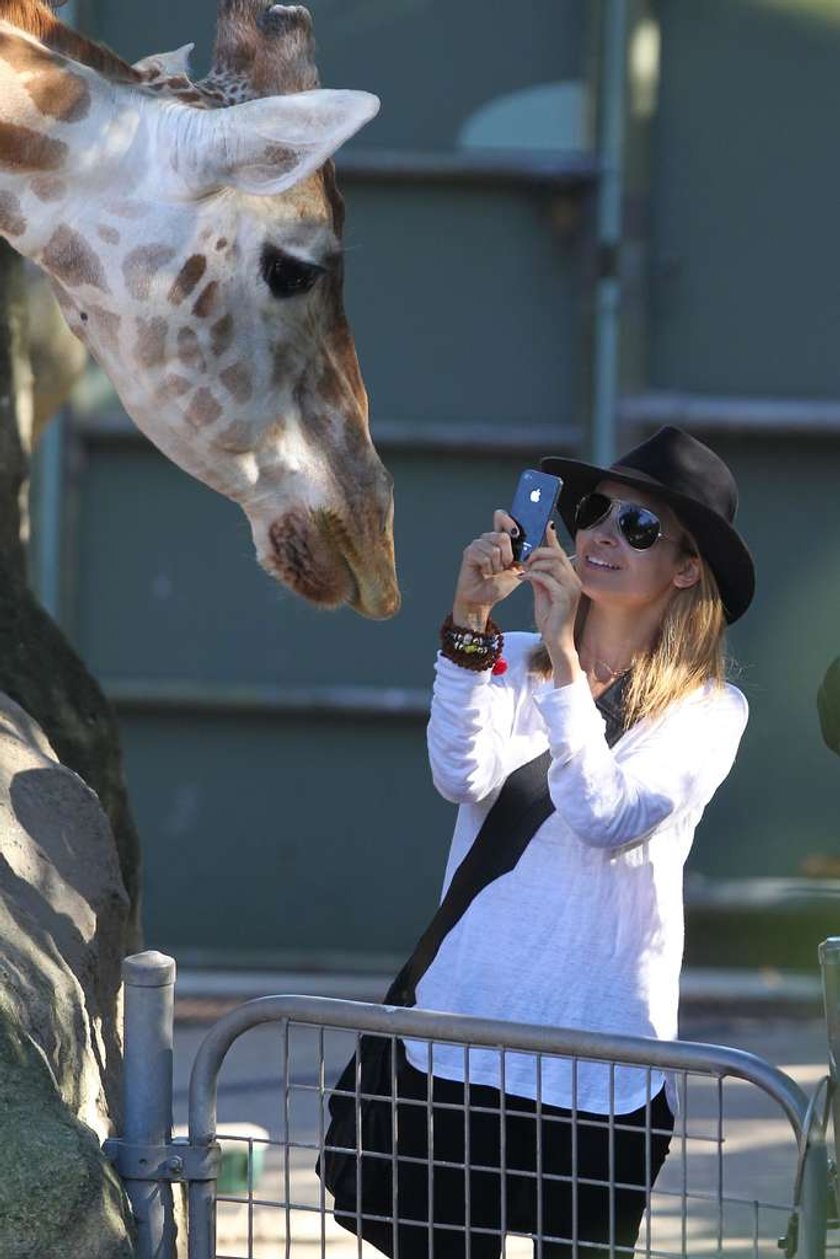 Nicole Richie i Joel Maddenz dziećmi w Zoo