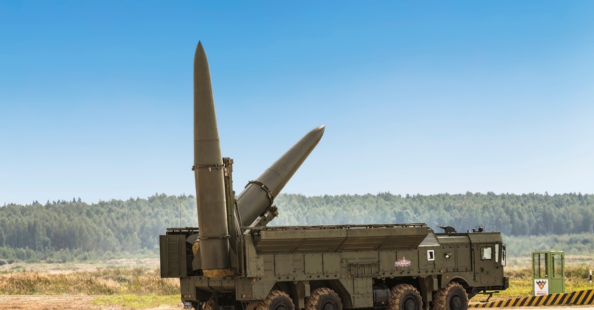 Seria celnych uderzeń "Iskanderów": zniszczone drony i wyrzutnia S-300, uszkodzony kontenerowiec. Setki ofiar ataków.