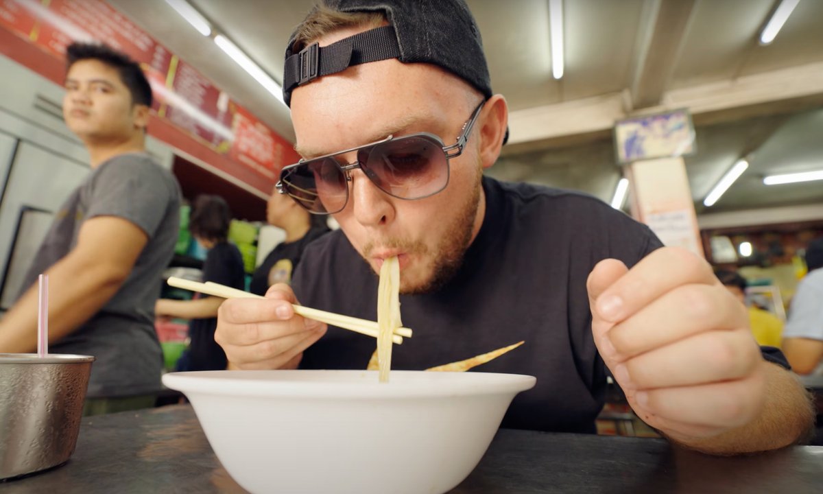 Zupa w tajlandzkiej restauracji gotuje się od 50 lat. Pokazał ją Książulo, ale w jednym się mylił