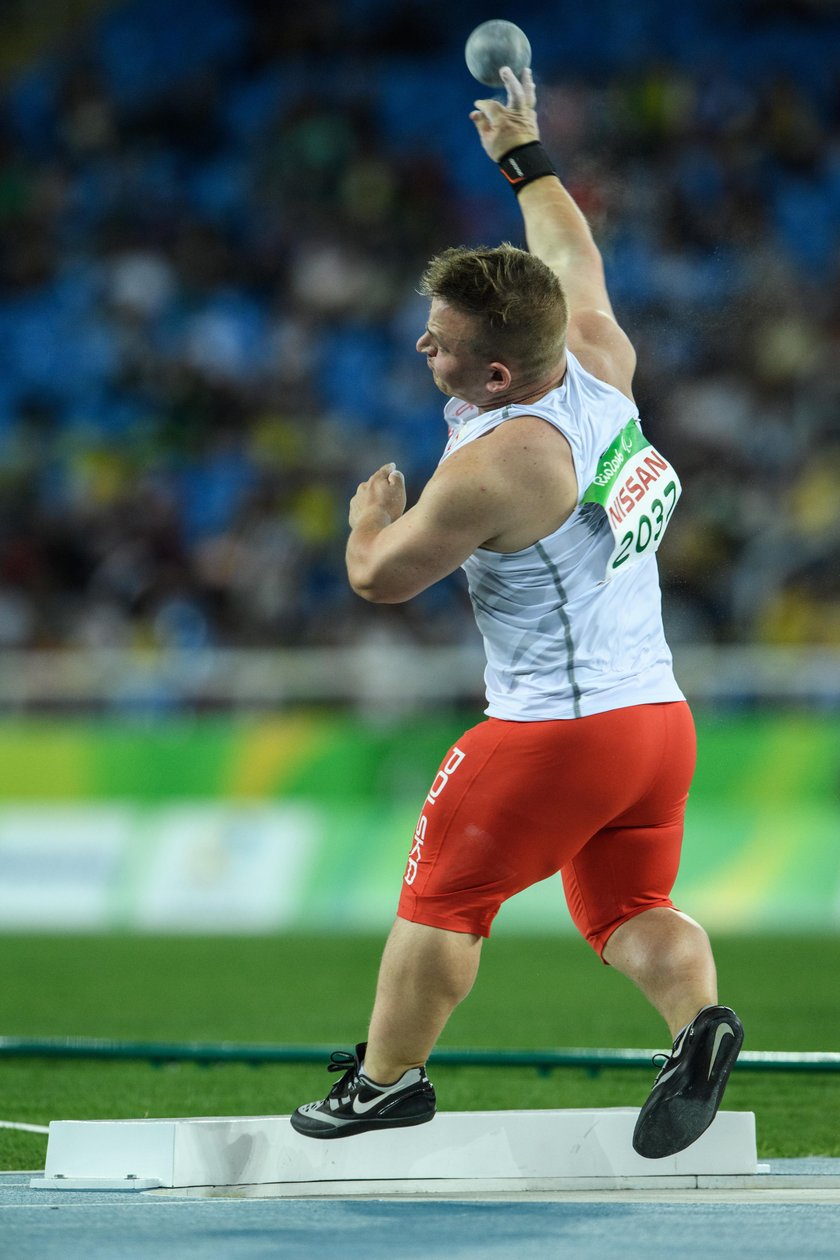 Paraolimpiada Rio 2016: Bartosz Tyszkowski zdobył srebrny medal w pchnięciu kulą w kategorii F41