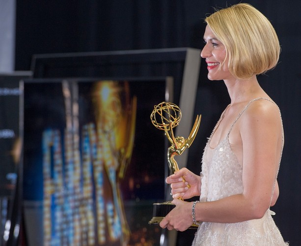 Claire Danes ze statuetką Emmy za rolę w 