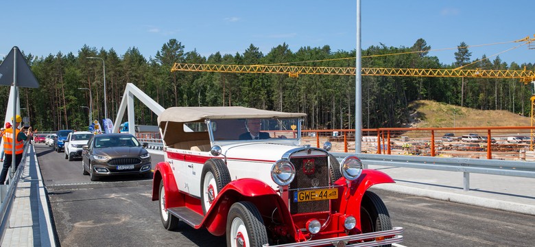 Uratowany CWS T1 otworzył Most Południowy na Mierzei Wiślanej