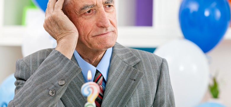 Choroba Alzheimera. Jak ją rozpoznać? WIDEO