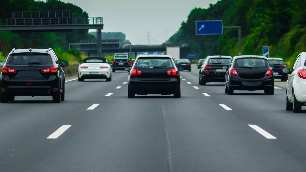 Na autostradzie A12 w Niemczech dochodzi do wielu wypadków z udziałem ciężarówek (zdjęcia ilustracyjne)