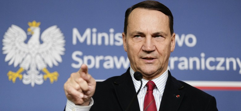 Mocny wpis Radosława Sikorskiego. Kogo nie chce ewakuować z Bliskiego Wschodu?