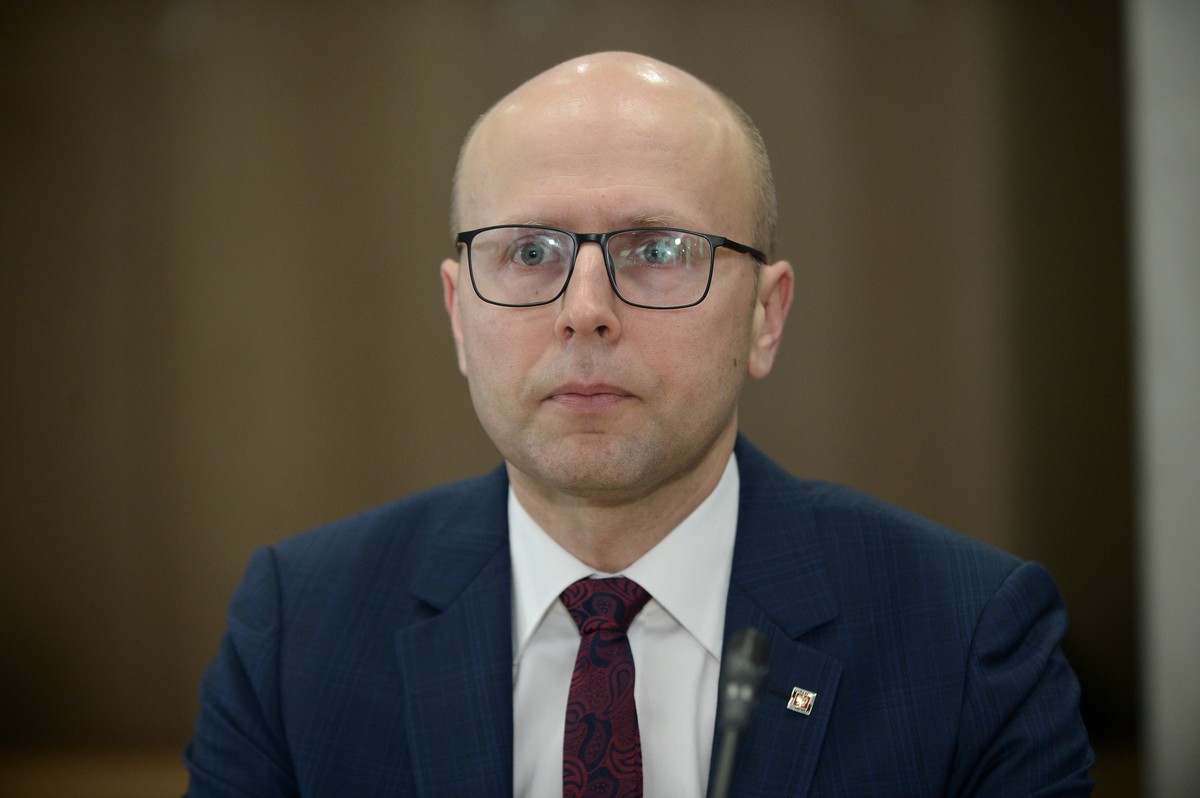 Warszawa, 27.02.2024. Były konsul generalny Polski w Mumbaju Damian Irzyk