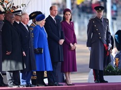 Detal, o którym mówi cały świat. TEN dodatek stworzył stylizację księżnej Catherine. FOTO