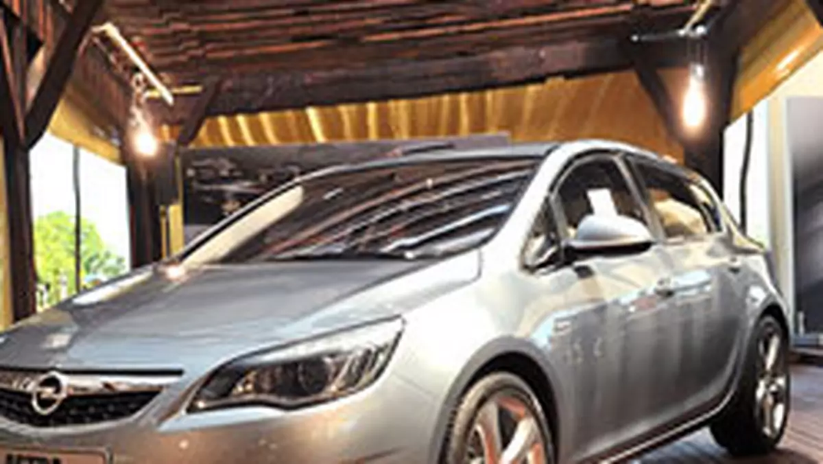 Opel Astra: pierwsze spotkanie przed premierą (fotogaleria)
