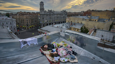 Groteskowo, ale i na poważnie. Rosja oczami ulicznego fotografa