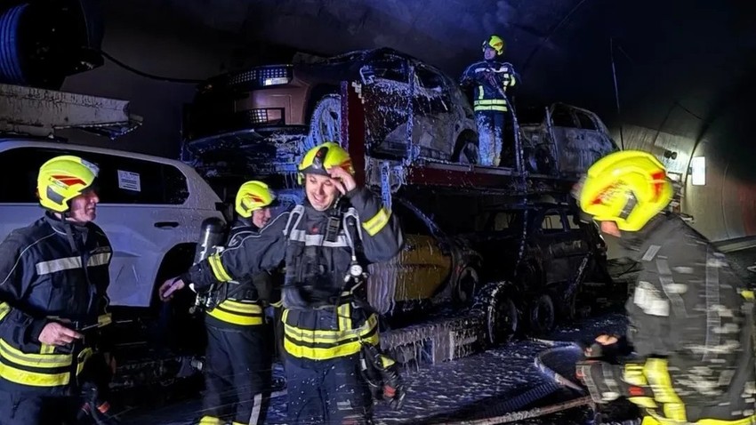 Šlep pun električnih Pandi zapalio se u tunelu u Crnoj Gori