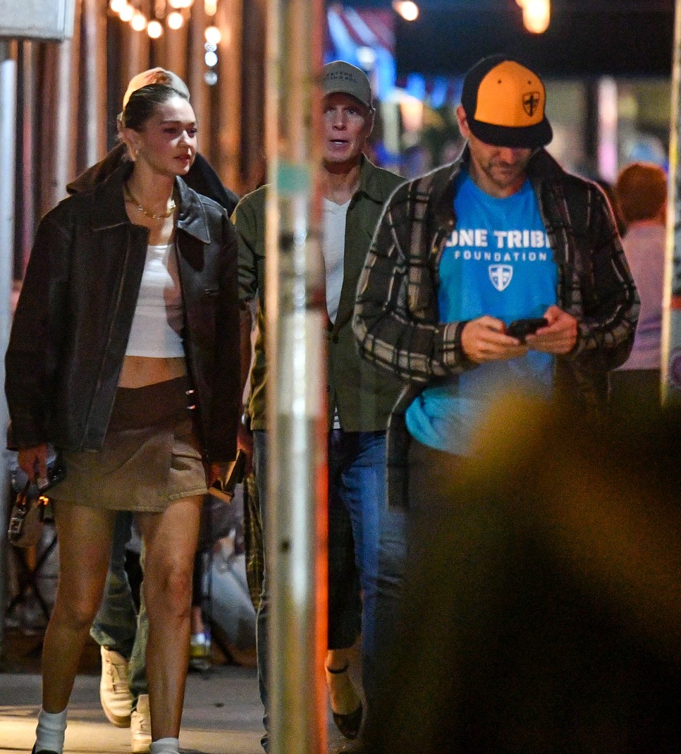 Gigi Hadid és Bradley Cooper