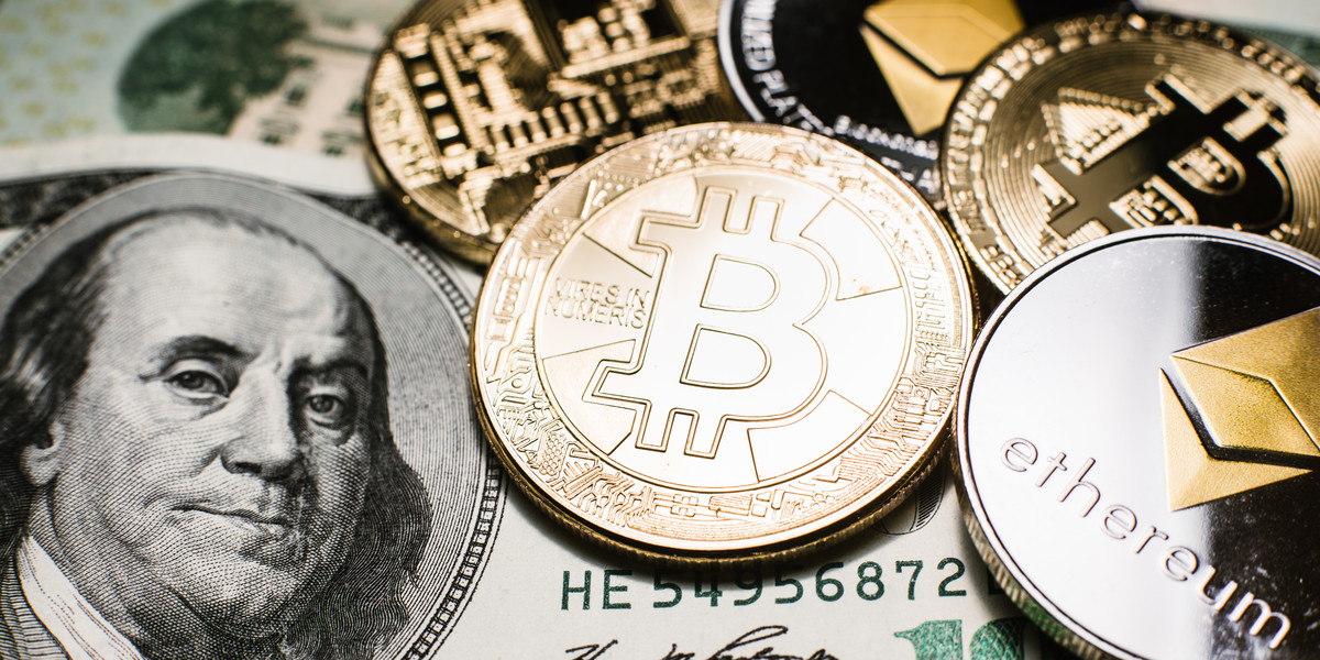 Kurs bitcoina urósł 2 kwietnia o ponad 20 proc., do 5 tys. dolarów. Nadal jednak daleko mu do szczytu z grudnia 2017 roku.