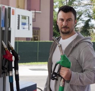 Inspekcja Handlowa ostrzega: Uwaga na jedzenie ekologiczne i paliwo