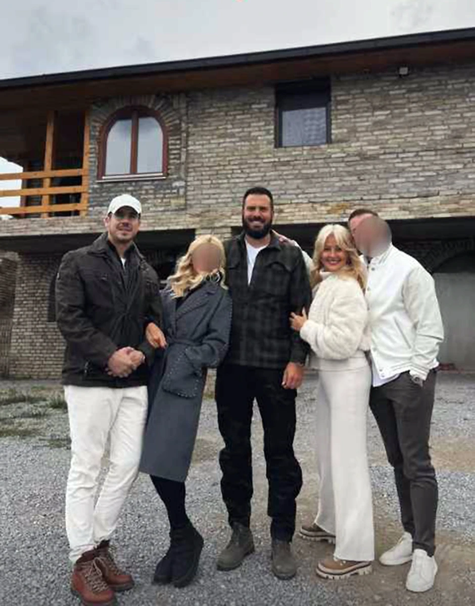 Slavica Rokvić sa sinovima