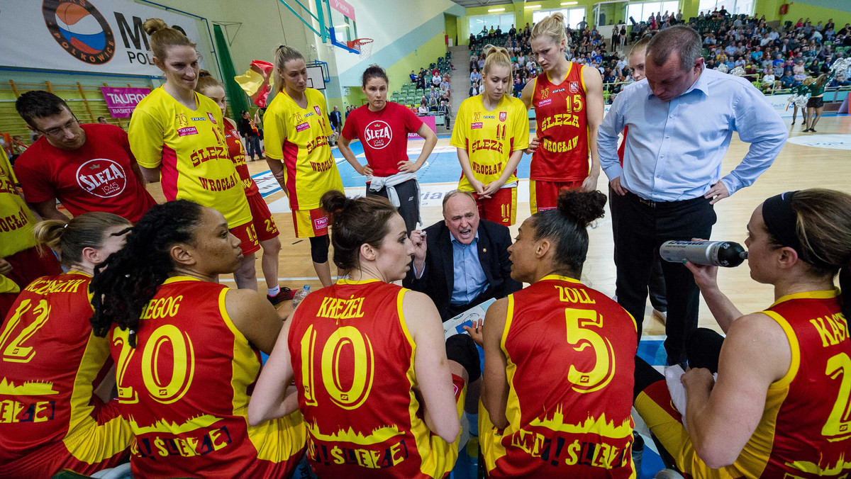 Po brązowym medalu w poprzednim sezonie w nowych rozgrywkach ekstraklasy koszykarki Ślęzy Wrocław chcą zagrać w finale play off. „Polkowice i Wisła są kandydatami do gry o złoto, ale my też będziemy walczyć” – zapewnił trener zespołu Arkadiusz Rusin.