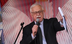 Jan Pietrzak nie będzie honorowym obywatelem stolicy? Radna PO: Ktoś, kto nazywa nas faszystami, nie zasługuje na taką godność