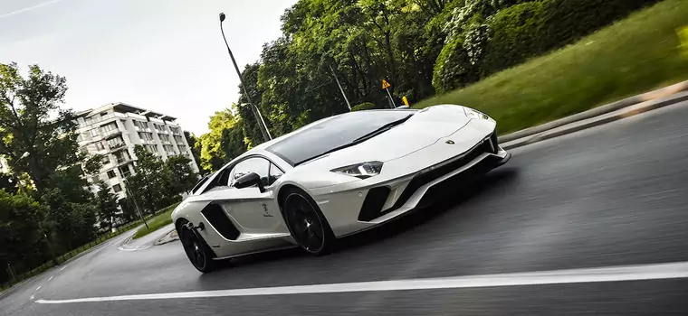 Lamborghini Aventador S Coupé - zwinna bestia