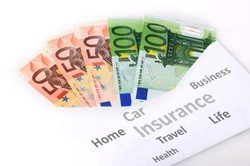 Ubezpieczycielom trudno zwiększać sprzedaż polis