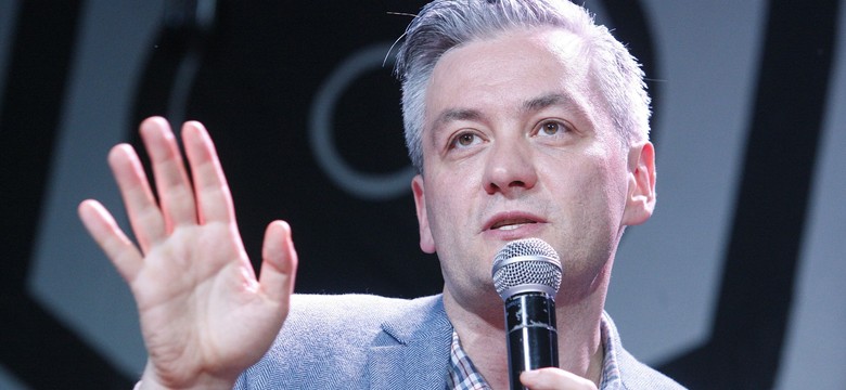 Radni PiS chcą obniżyć pensję Robertowi Biedroniowi. Twierdzą, że prezydent zbyt rzadko jest w mieście