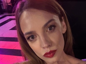 UDALA SE VODITELJKA OKO MAGAZINA: Jelena Mitrović je rekla sudbonosno da Filipu Jovanoviću u bajkovitoj venčanici!