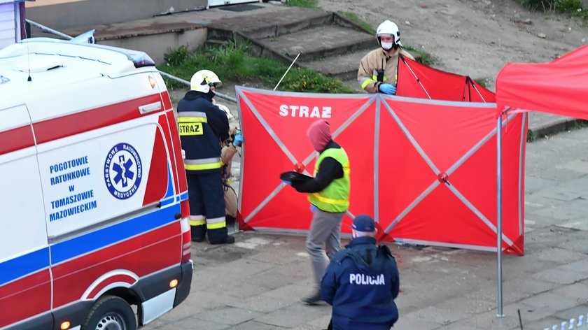 Atak nożownika w Brzezinach. Jedna osoba nie żyje, ranny policjant