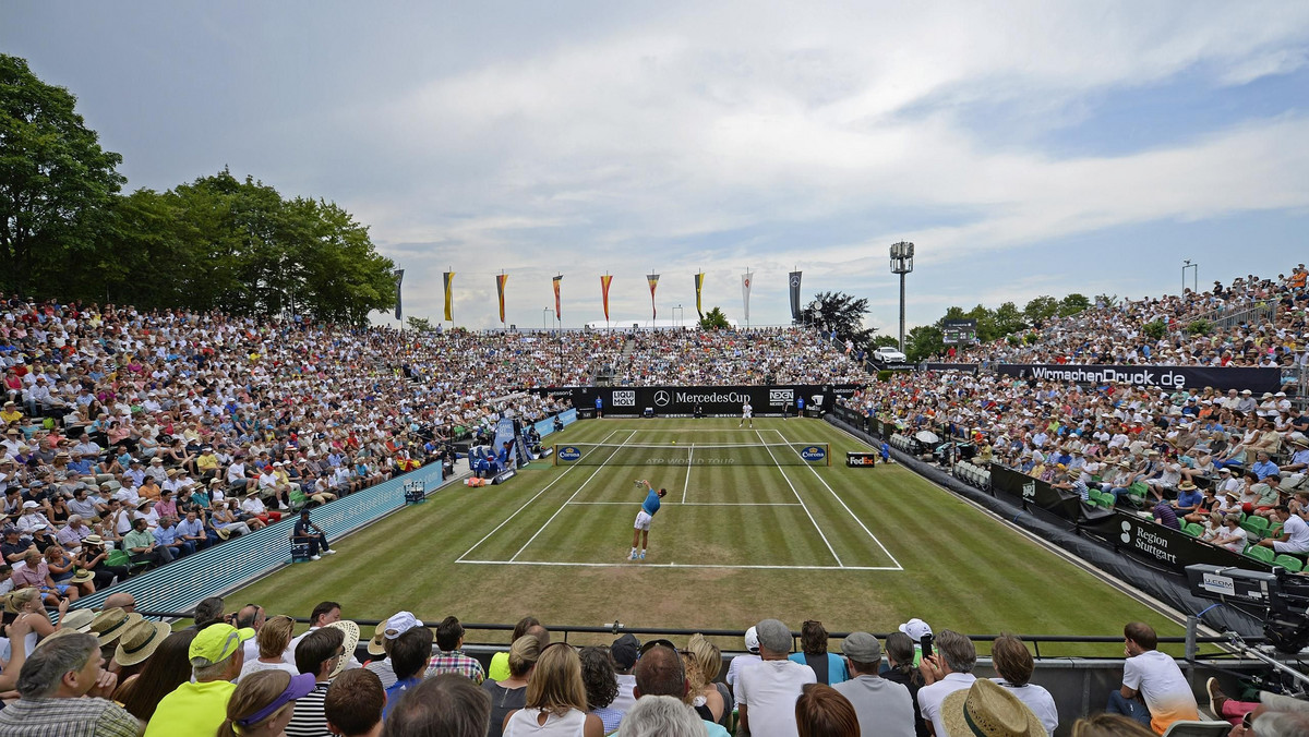 Pięć turniejów ATP World Tour na kortach trawiastych poprzedzi trzecią w sezonie wielkoszlemową imprezę - Wimbledon. W poniedziałek rozpoczną się Mercedes Cup w Stuttgarcie i Ricoh Open w ‘s-Hertogenbosch. Relacje z turnieju rozgrywanego w Niemczech, w którym wystąpią m.in. Roger Federer, Marin Cilic i Dominic Thiem, będzie można śledzić w Eurosporcie 1.