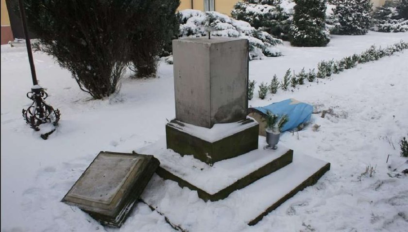 Skatował figurę Matki Boskiej, żeby się rozgrzać