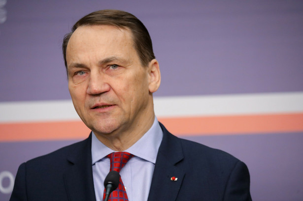 Szef MSZ Radosław Sikorski