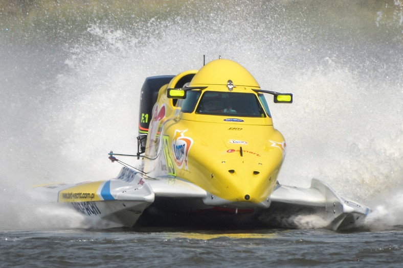 F1H2O - bolid Bartłomieja Marszałka