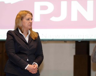 Jakubiak każe partyjnym kolegom zastawiać domy? PJN nie ma pieniędzy na kampanię