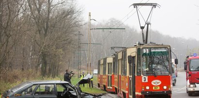 Tramwaj zderzył się z polonezem