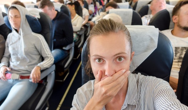 Ilustracija: Putnici u avionu