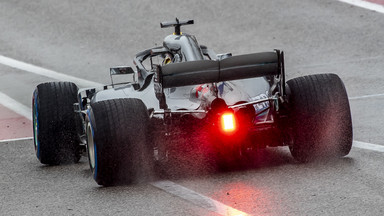 GP USA: kierowcy Mercedesa najszybsi w deszczowym treningu