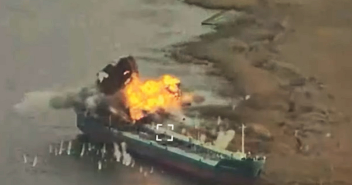 The Russian ship pretended to be a tanker.  The Ukrainians showed the recording