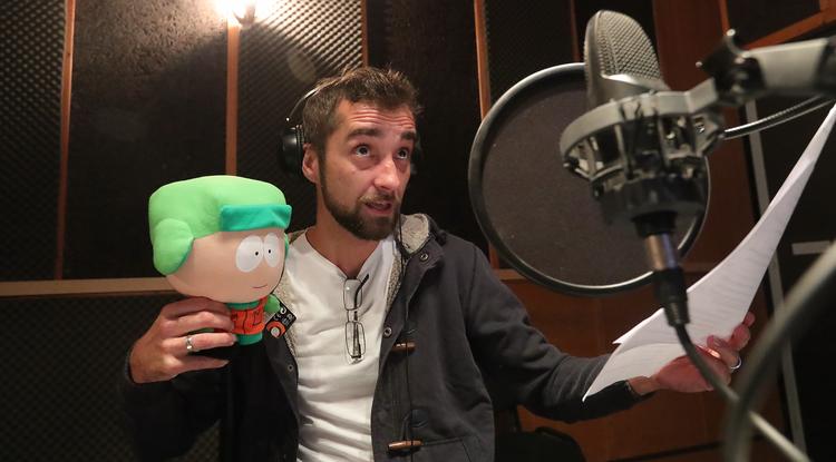 Dolmány Attila szinkron színész, Kyle magyar hangja a South Park 20 éves fennállását ünnepli