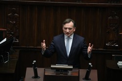 Politycy koalicji wątpią w chorobę Ziobry. "Nikt nie ma dokumentu"