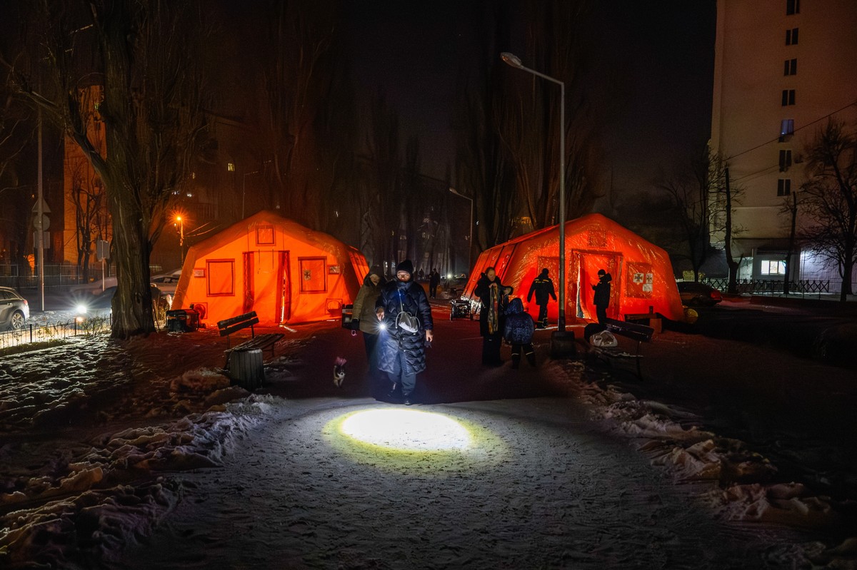 Polska uruchamia pomoc. 379 generatorów i 18 nagrzewnic rusza w drogę do Kijowa