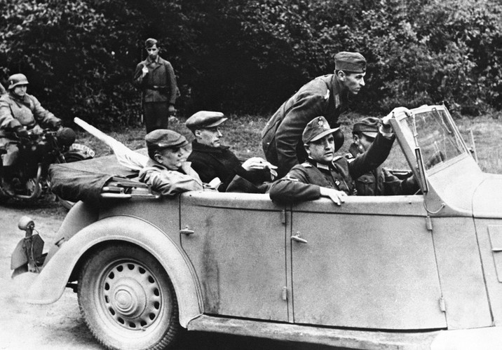 Powstanie Warszawskie na archiwalnej fotografii