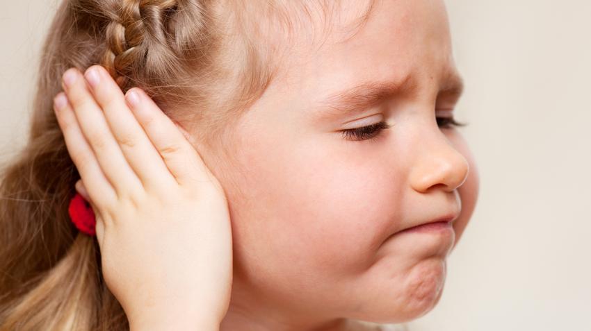 Ez a fülbetegség maradandó halláskárosodást is okozhat gyerekeknél |  EgészségKalauz