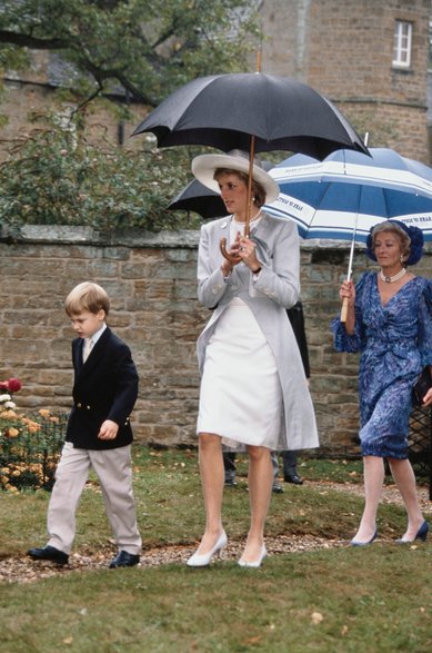 Diana Spencer z matką i małym Williamem