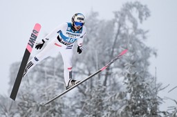 norwescy skoczkowie okradzeni w niemczech. złodzieje zabrali kaski, gogle, kurtki i rękawice