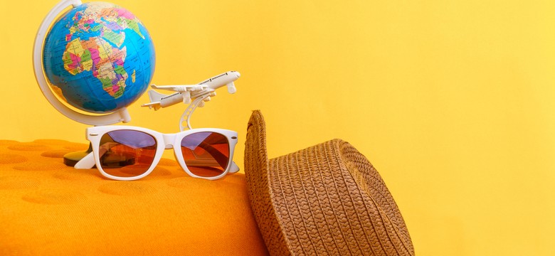 Polacy w wakacje chcą podróżować po kraju? BADANIE