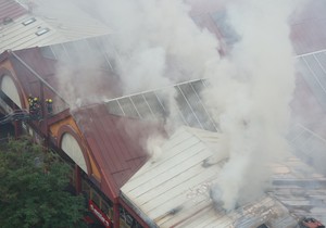 Ogroman požar u tržnom centru na Novom Beogradu