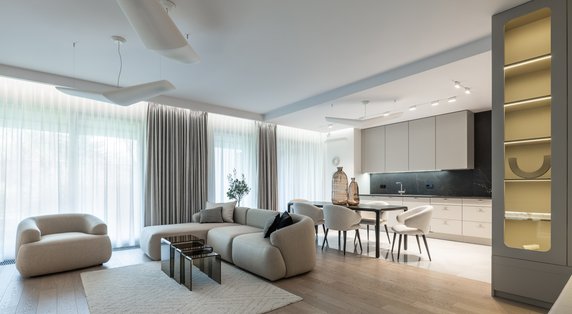 Ma 130 m kw. Elegancki apartament w Warszawie