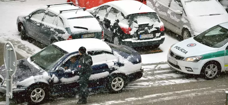 Jedziesz autem na ferie? Te wykroczenia są najsurowiej karane za granicą [Mandaty]