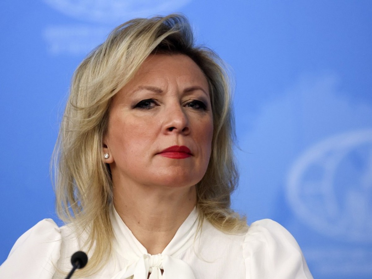 "GDE JE KAJA KALAS, MOŽE LI NEKO DA JE PROBUDI?" Moskva proziva zbog nasilja na protestima srednjoškolaca u Francuskoj