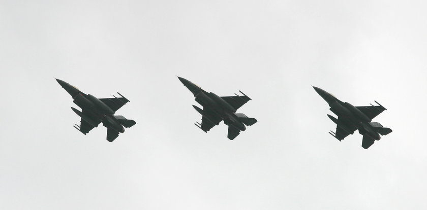 F-16 nad Wrocławiem