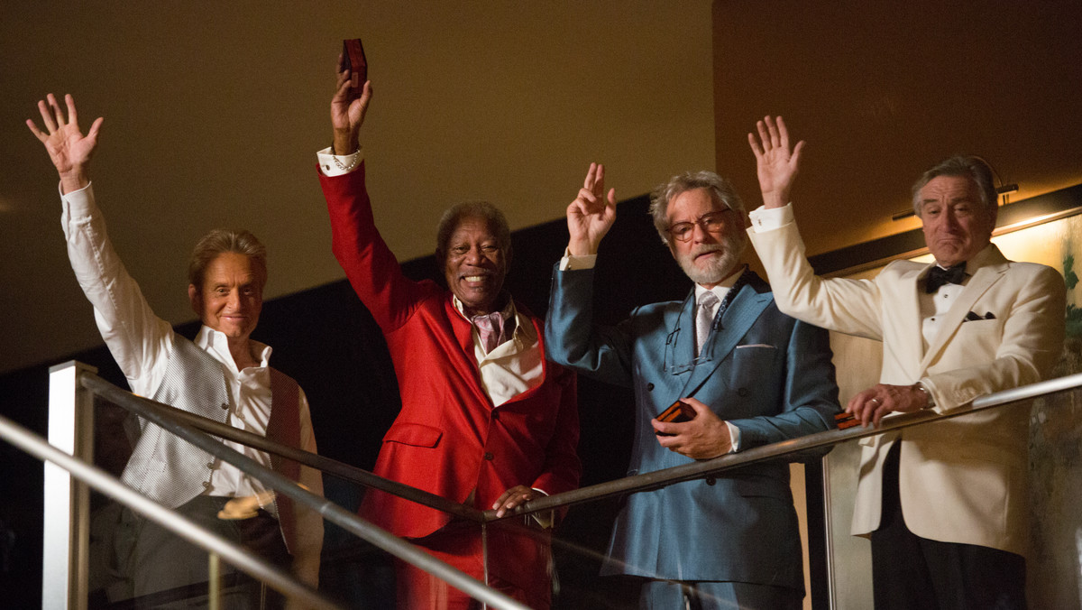 Robert de Niro, Morgan Freeman i Kevin Kline postanowili zorganizować Michaelowi Douglasowi niezapomniany wieczór kawalerski w Las Vegas. Czy Miasto Grzechu pochłonie ich bez reszty jak kumpli z Kac Vegas?