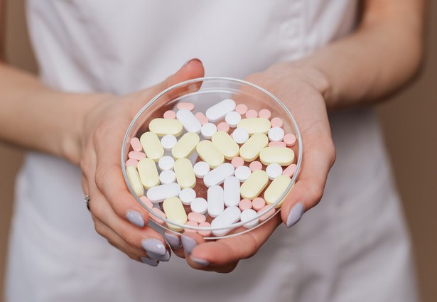 Polacy nadużywają antybiotyków. W skrajnych przypadkach to może doprowadzić do zgonu