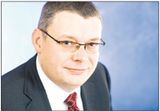 Piasecki: Pokusy w GUS